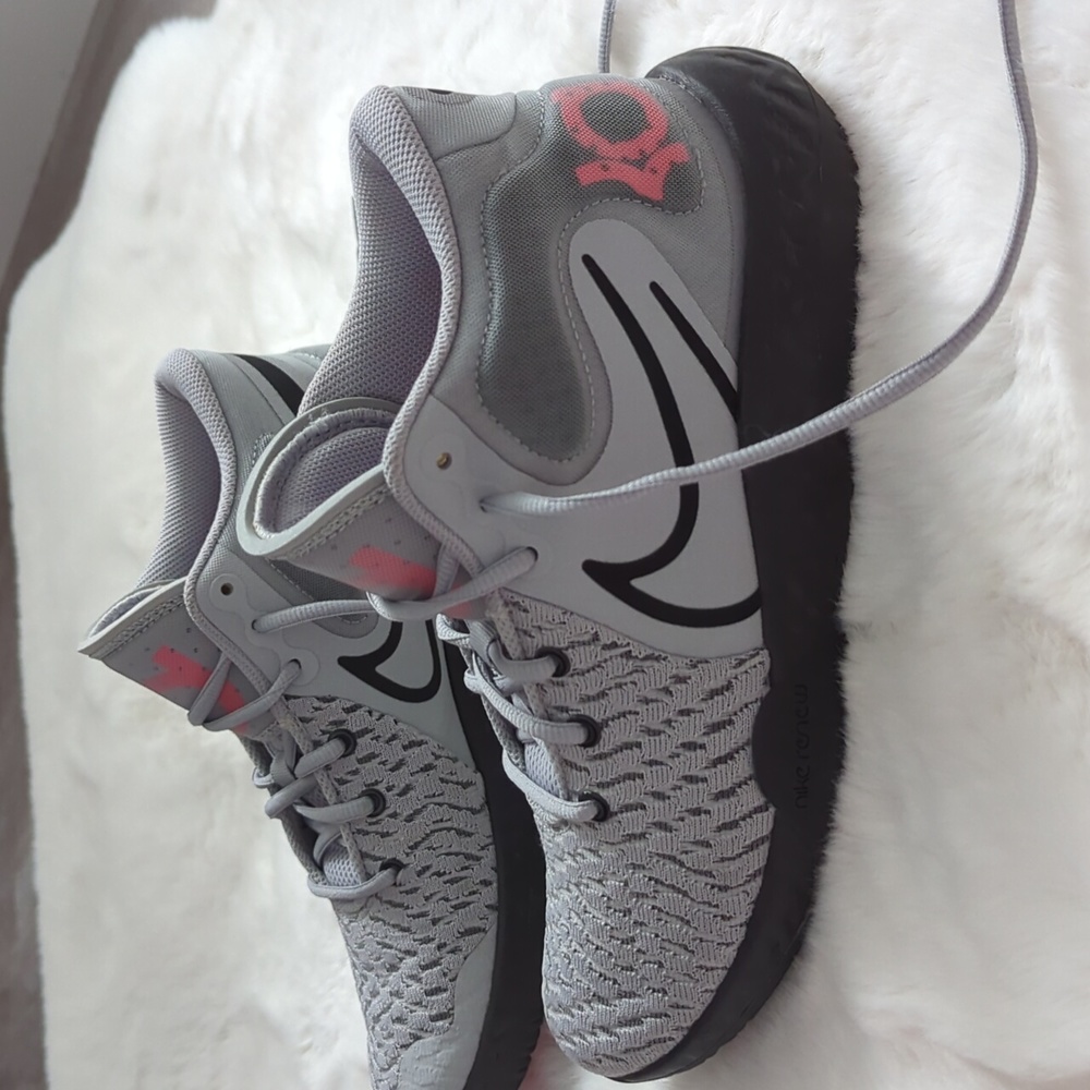 🌿NIKE KD TREY 5 SNEAKERS🌿 - Picture 2 of 10